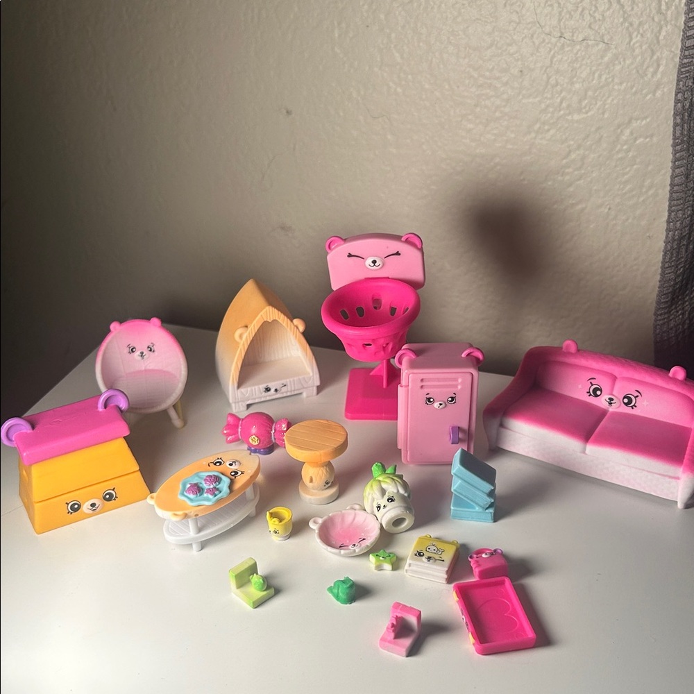 Hopkins play set lot of furniture’ food, mini items total 21 pcs